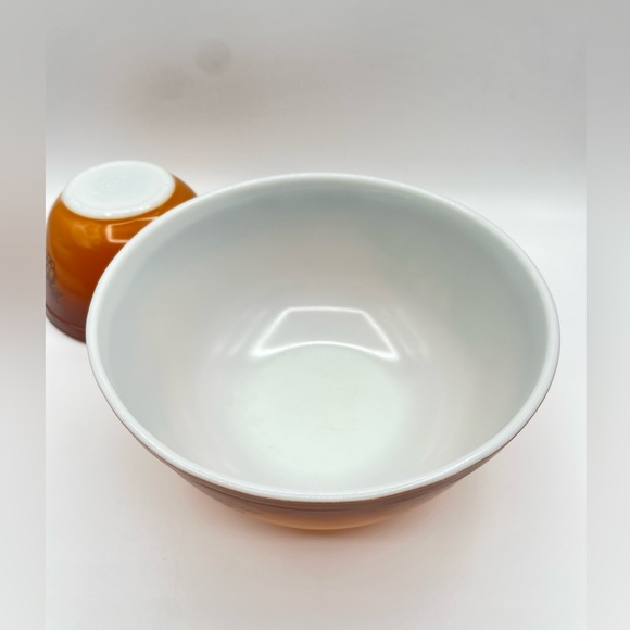 Vintage 1970s Pyrex Old Orchard Nesting Bowls, Set of 2 - Picture 9 of 12